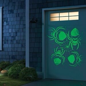 NIB. HYDE & EEK! Swooping Spider Motion Projector Light